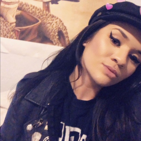 Meet your Posher, Meredith - Picture 1 of 1